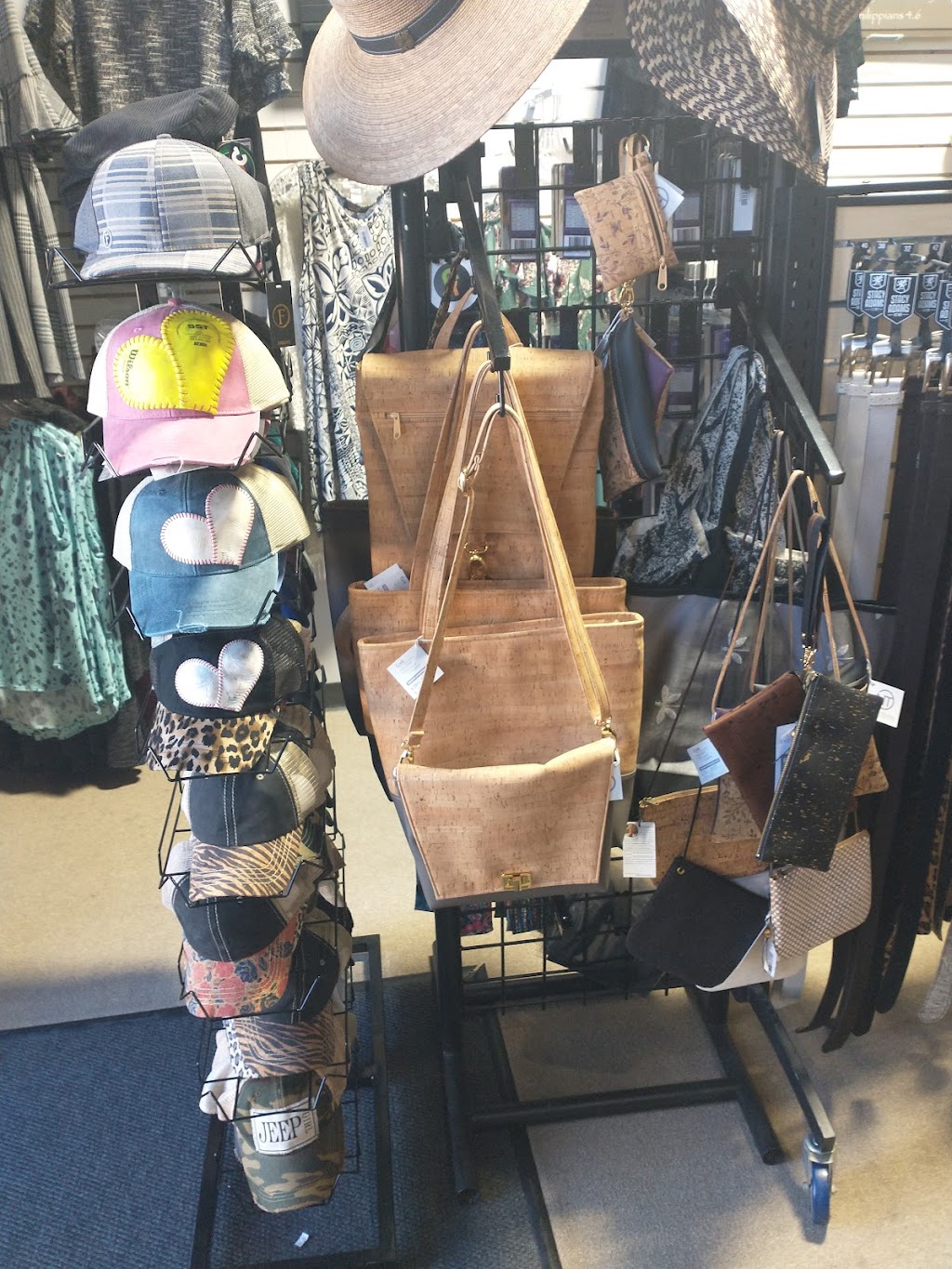 Lou Archers Emporium | 1761 NW Burdett Crossing, Blue Springs, MO 64015, USA | Phone: (816) 681-4225