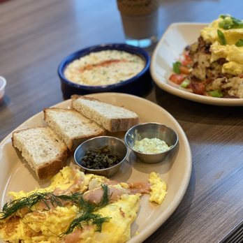 Snooze, an A.M. Eatery | 2150 W 7th St Suite 108, Fort Worth, TX 76107, USA | Phone: (682) 350-9970
