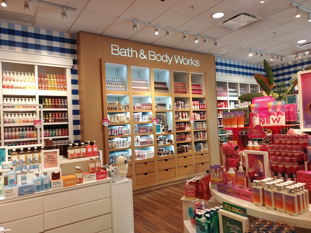 Bath & Body Works | 1001 N Arney Rd, Woodburn, OR 97071, USA | Phone: (971) 338-5092