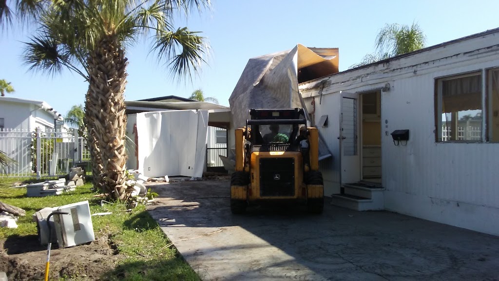 Lloyds Mobile Home Park | 1419 26th Ave W, Bradenton, FL 34205, USA | Phone: (941) 714-0107