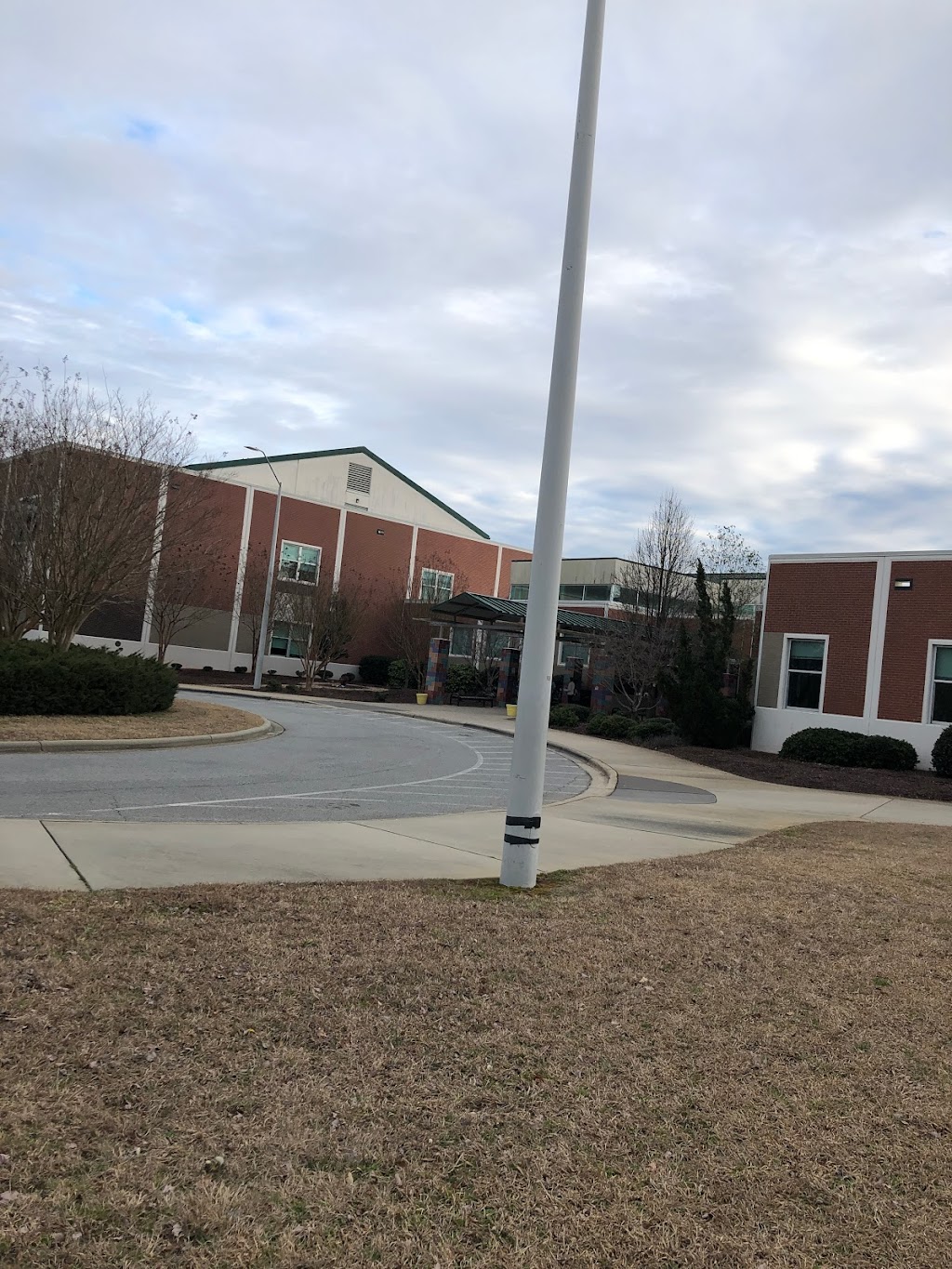 Holly Ridge Middle School | 950 Holly Springs Rd, Holly Springs, NC 27540, USA | Phone: (919) 577-1335