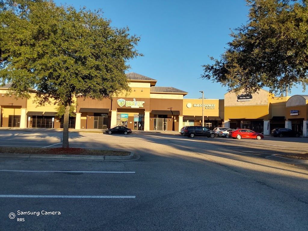 Yoga Den Bayard | 12525 Philips Hwy #204, Jacksonville, FL 32256, USA | Phone: (904) 547-0306