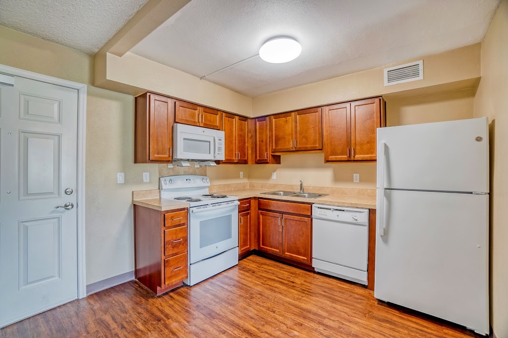 Lake Wales Garden Apartments | 504 S 4th St, Lake Wales, FL 33853, USA | Phone: (863) 676-8648