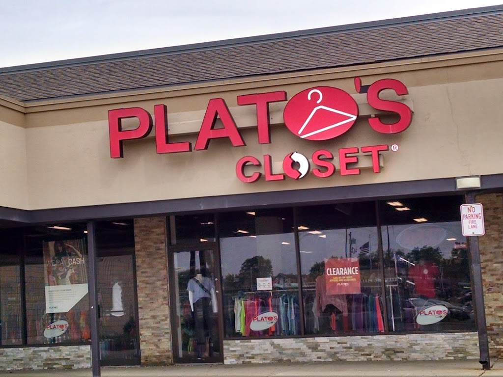 Platos Closet | 158 Roosevelt Rd, Villa Park, IL 60181 | Phone: (630) 833-0200