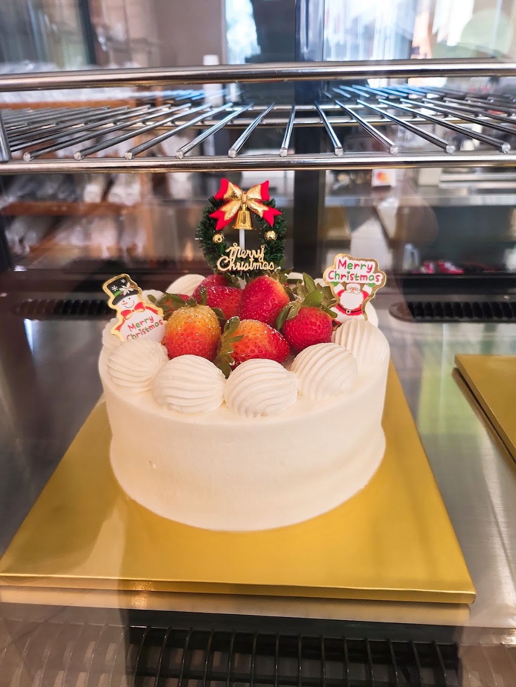 maison de croissant | 649 N Euclid St, Anaheim, CA 92801, USA | Phone: (949) 744-0075