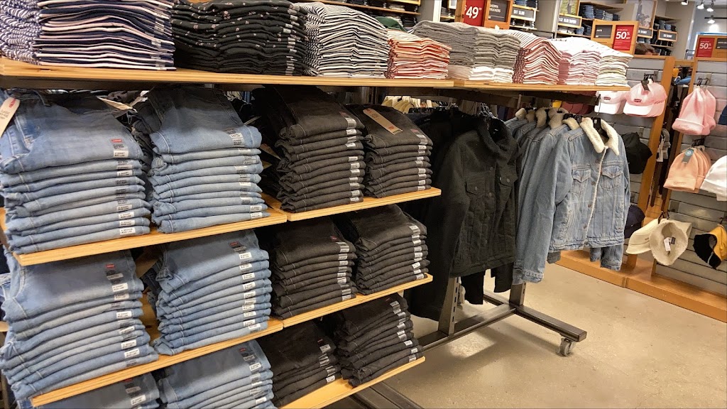 Levis Outlet Store | 5461 Factory Shops Blvd Suite- 845, Ellenton, FL 34222, USA | Phone: (941) 722-7578