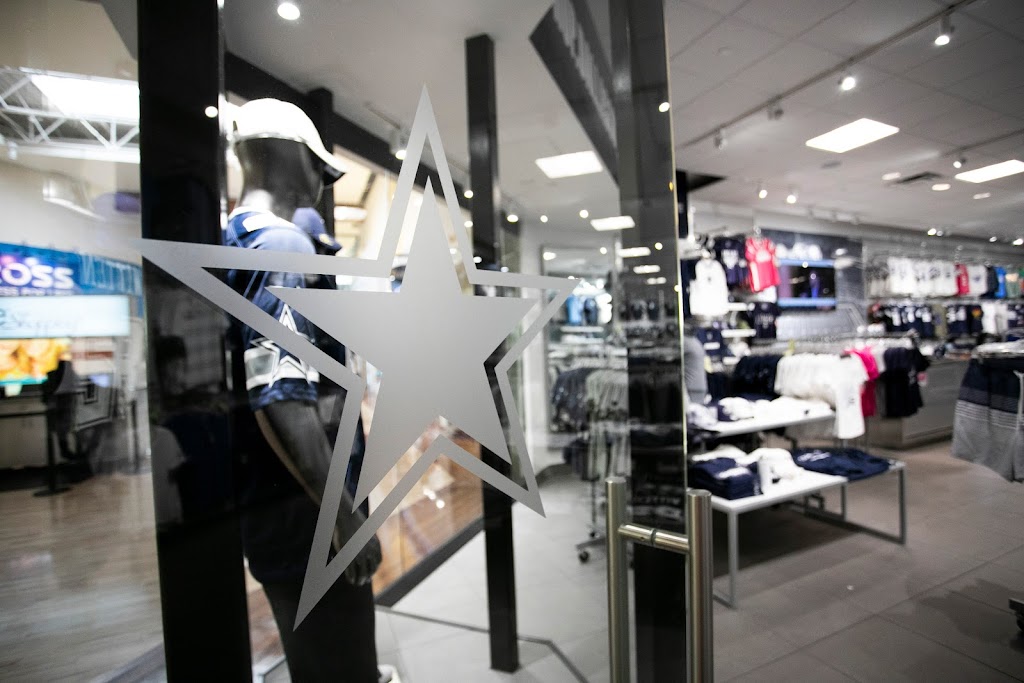 Dallas Cowboys Pro Shop | 3000 Grapevine Mills Pkwy #126, Grapevine, TX 76051, USA | Phone: (972) 785-4512