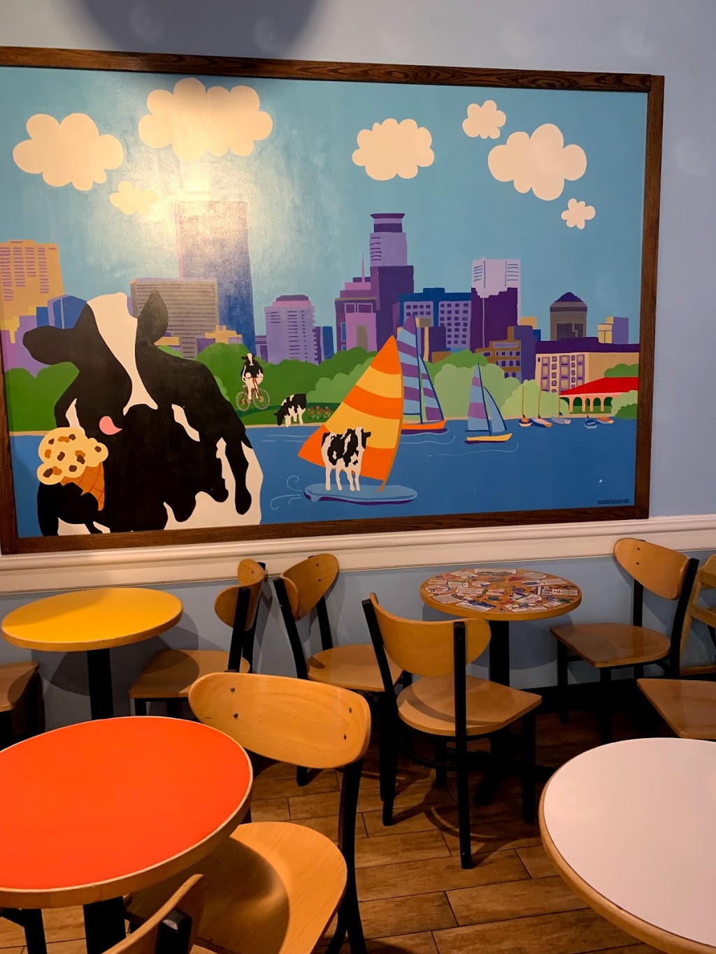 Ben & Jerry’s | 3070 Excelsior Blvd, Minneapolis, MN 55416 | Phone: (612) 927-9900