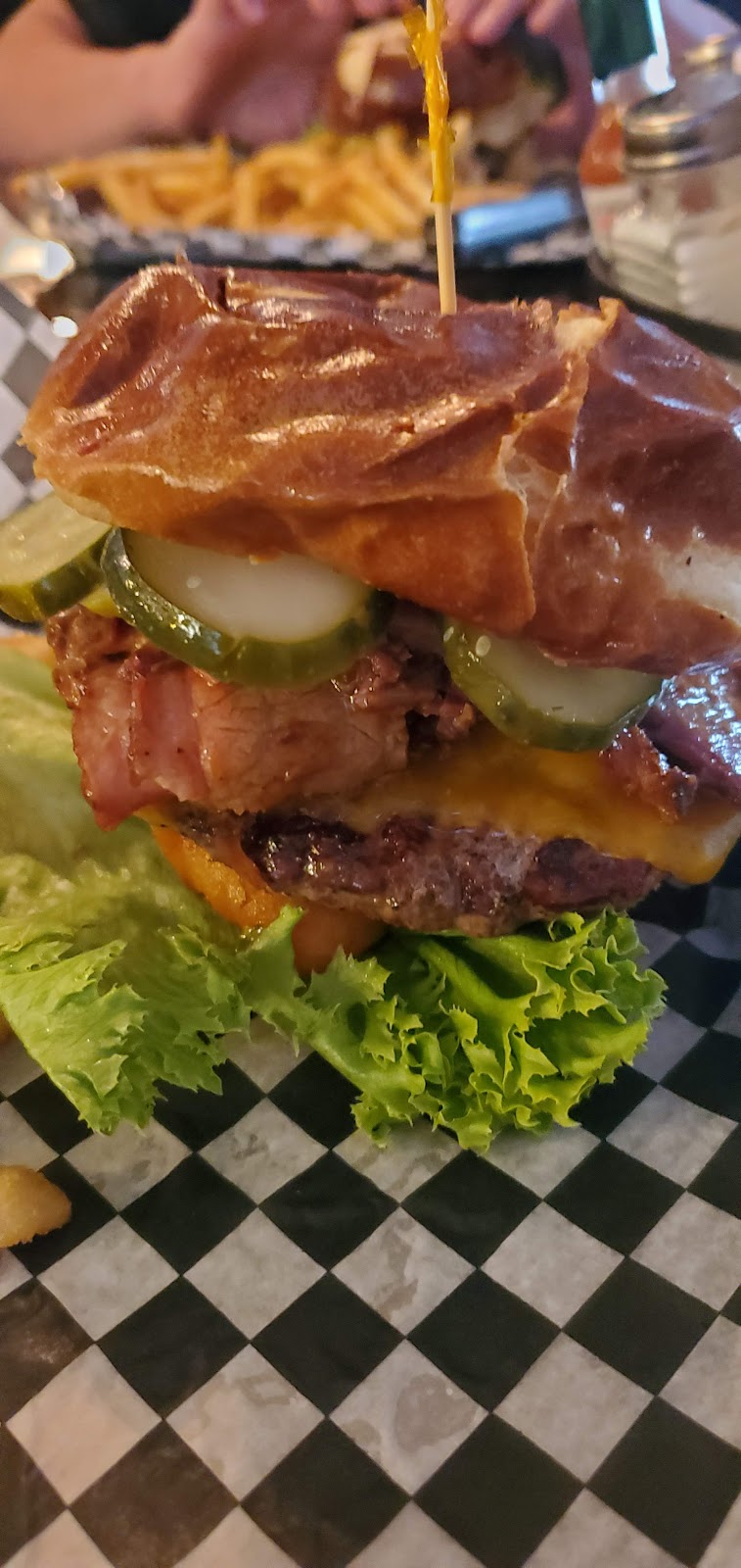 Local Press Burger Bar | 143 Main St, Kewaskum, WI 53040, USA | Phone: (262) 477-1140