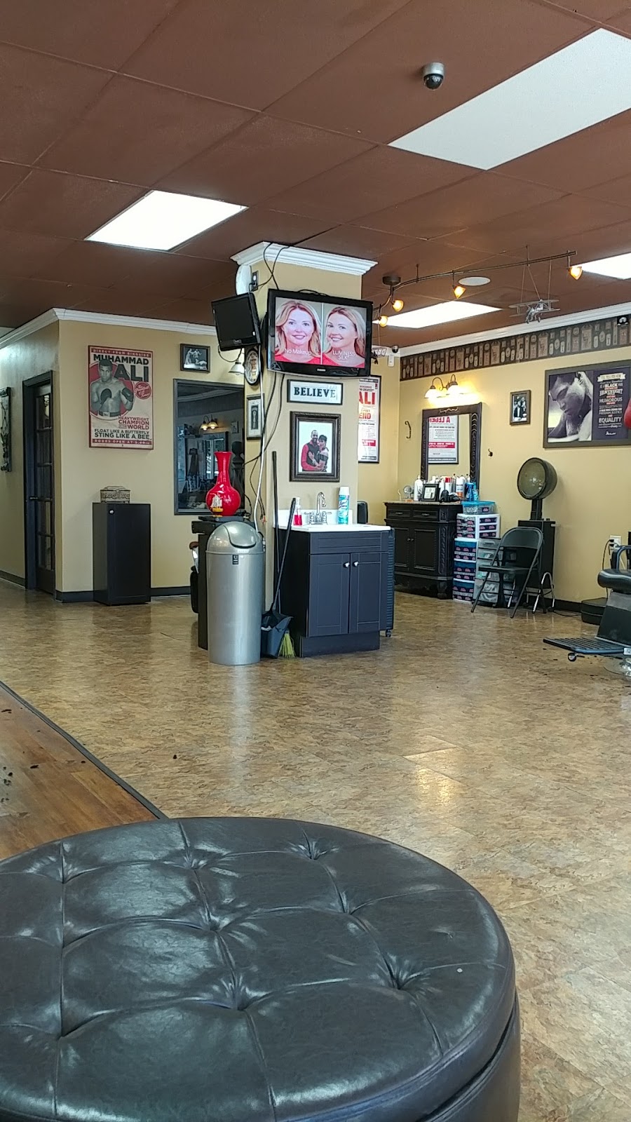 Stylz Fabulous Barbershop & Salon | 982 N Garden Ridge Blvd #120, Lewisville, TX 75077, USA | Phone: (214) 251-7838