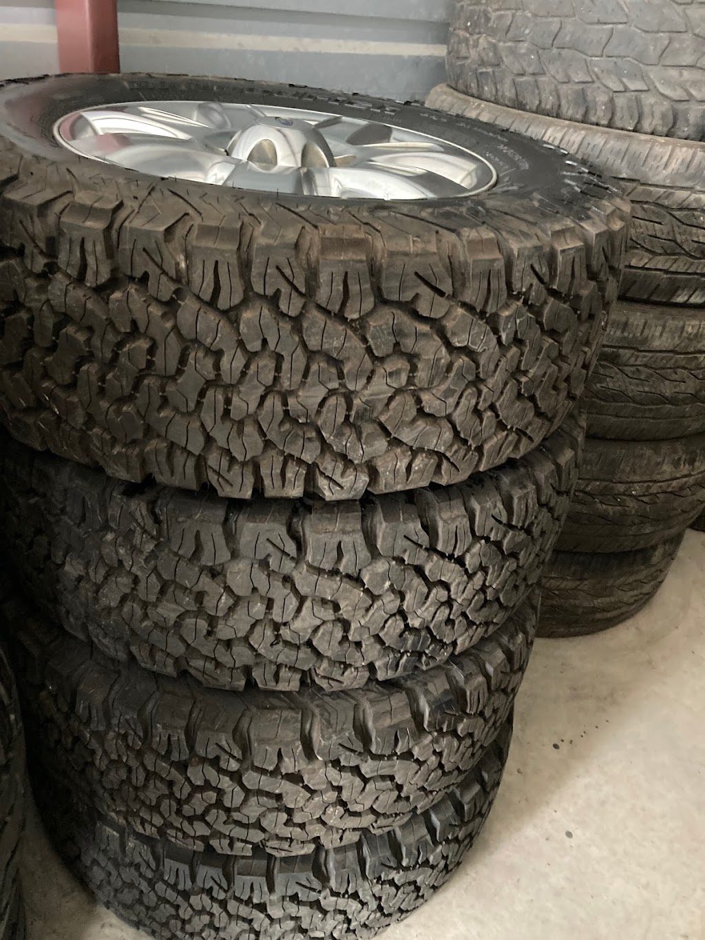 Lil Monster Tire Shop | 2981 FM2727, Kaufman, TX 75142 | Phone: (214) 586-9371