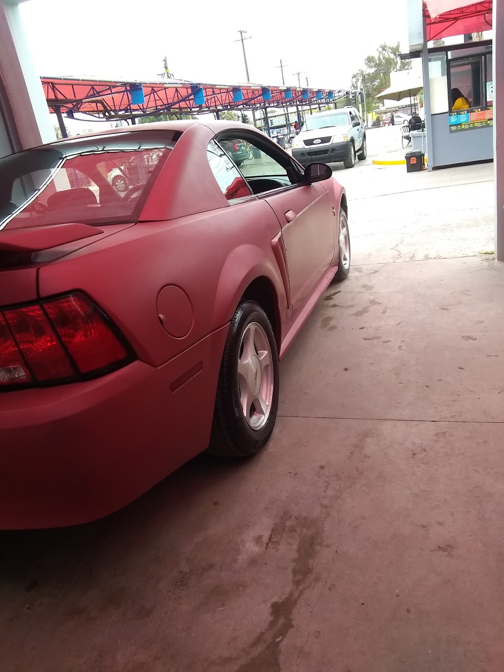 Car Wash 2000 | Francisco Villa 2da Secc, 22236 Tijuana, B.C., Mexico | Phone: 664 325 8522