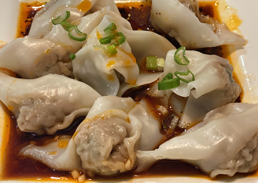 New Sichuan | 2125 Silas Creek Pkwy, Winston-Salem, NC 27103, USA | Phone: (336) 842-3418