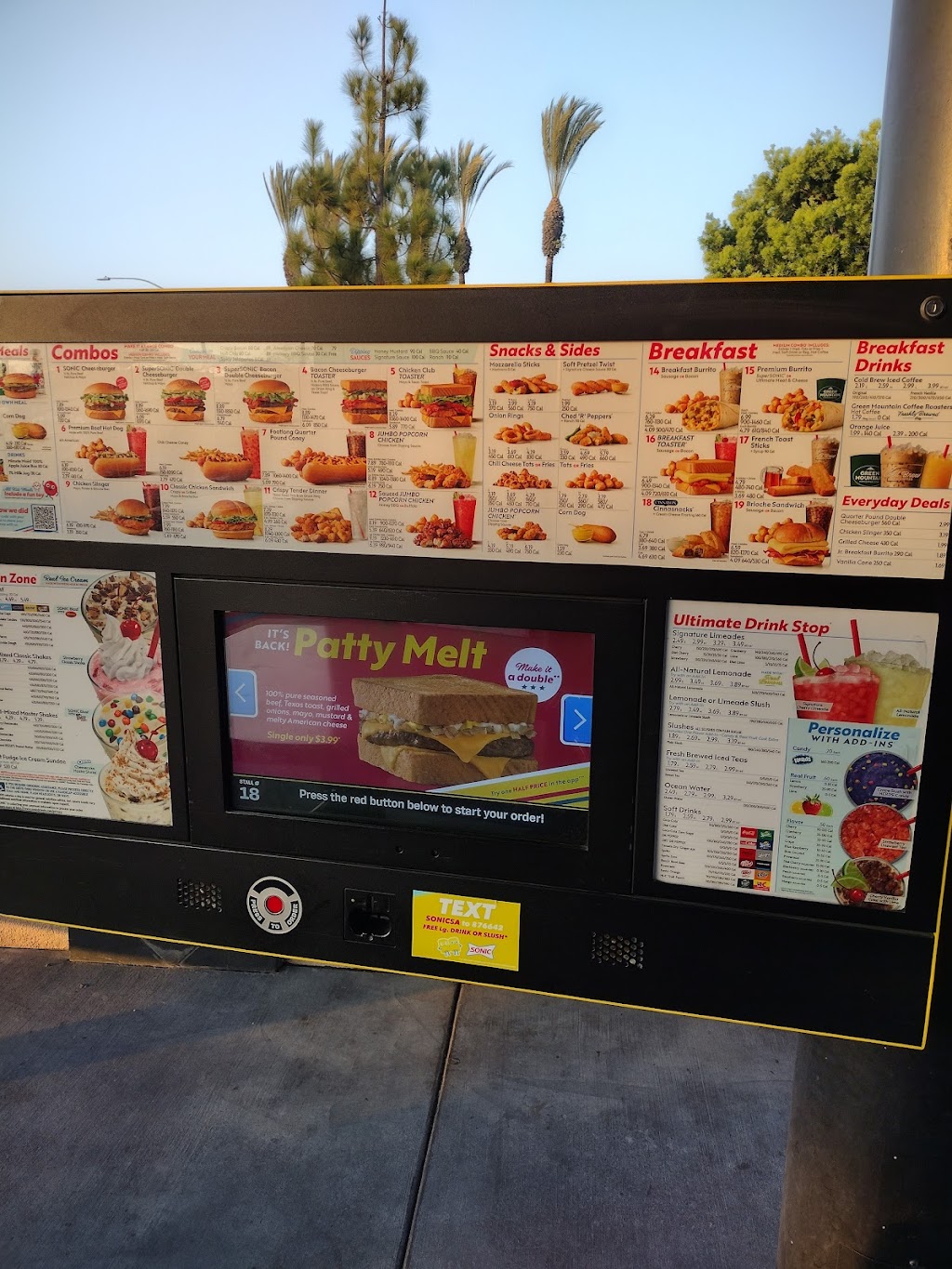 Sonic Drive-In | 3531 S Fairview St, Santa Ana, CA 92704, USA | Phone: (714) 754-4418