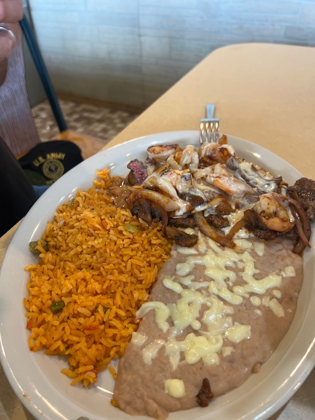 Los Primos Mexican Grill | 124 W Jefferson St, Goshen, IN 46526, USA | Phone: (574) 971-5223