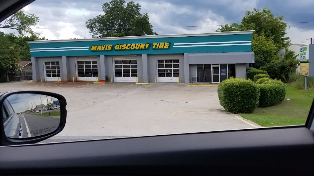 Mavis Tires & Brakes | 3428 Pelham Pkwy, Pelham, AL 35124, USA | Phone: (205) 663-4450