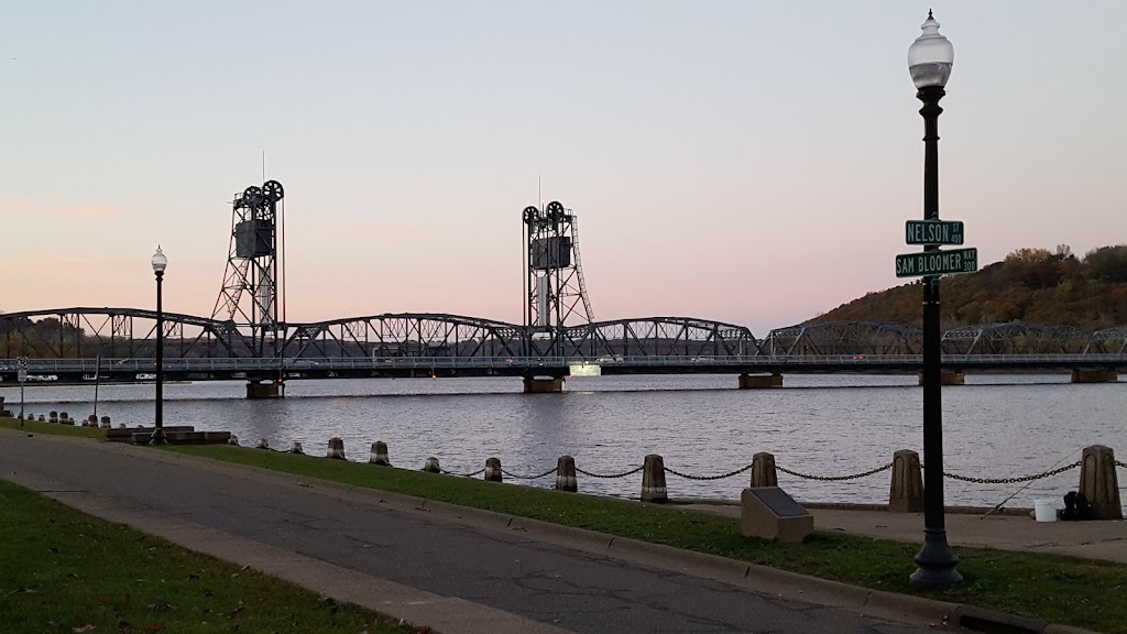 St. Croix Boat & Packet Co. guest parking | 525-601 St Croix Trail N, Stillwater, MN 55082, USA | Phone: (651) 430-1234