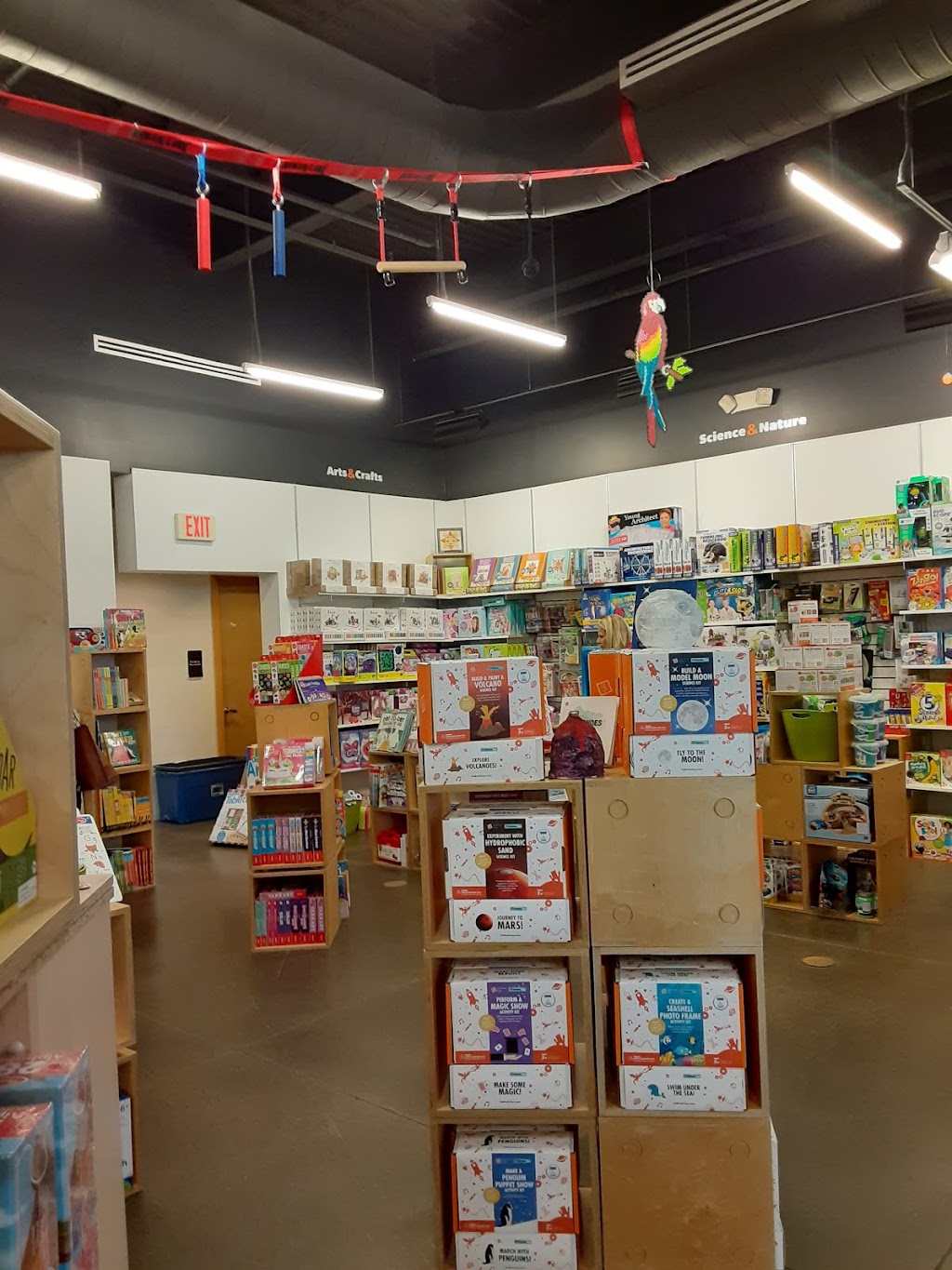 Fat Brain Toys | 16909 Burke St #131, Omaha, NE 68118, USA | Phone: (402) 504-6218