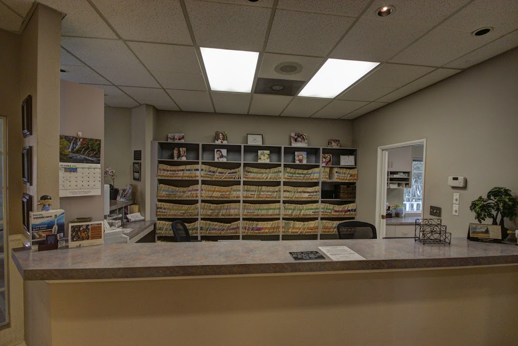 Larrondo Family Dentistry | 160 S Santa Fe St, Hemet, CA 92543 | Phone: (951) 925-6596