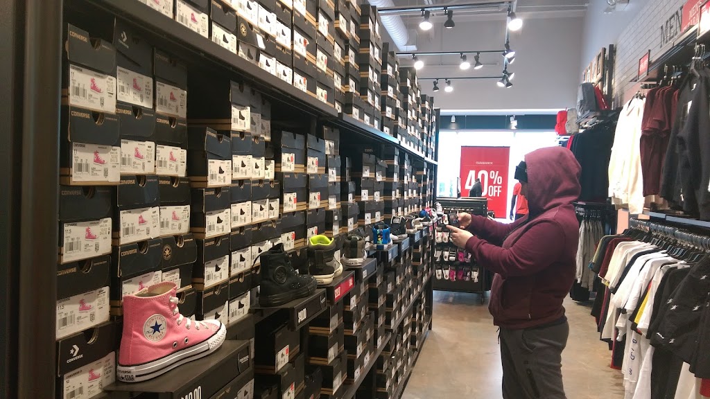 Converse Factory Store | 18 Lightcap Rd Suite 989, Pottstown, PA 19464, USA | Phone: (610) 326-8000