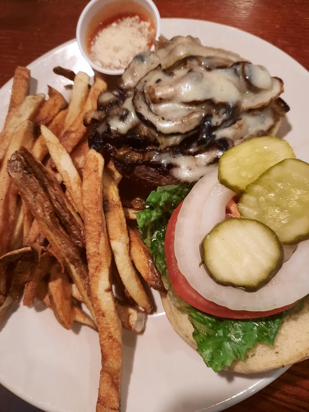 Slaters Food & Spirits | 1634 E Perry St, Port Clinton, OH 43452, USA | Phone: (419) 732-2030