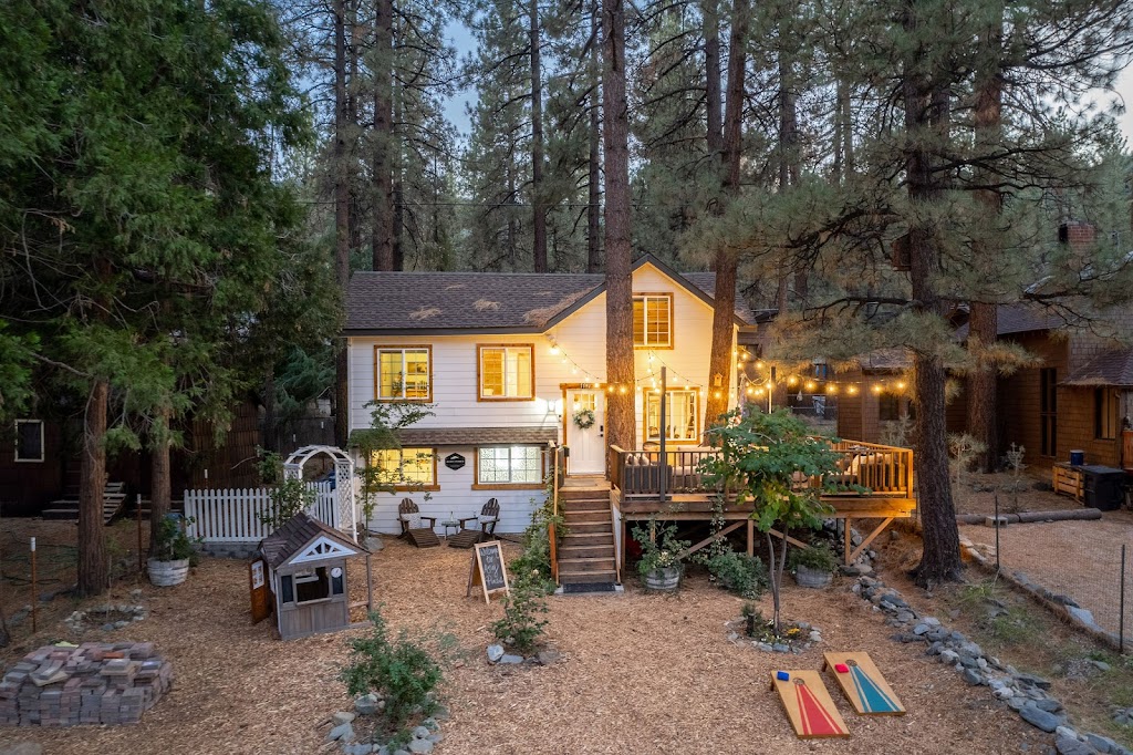 Aery Pines | 1177 Apple Ave, Wrightwood, CA 92397, USA | Phone: (760) 912-3130