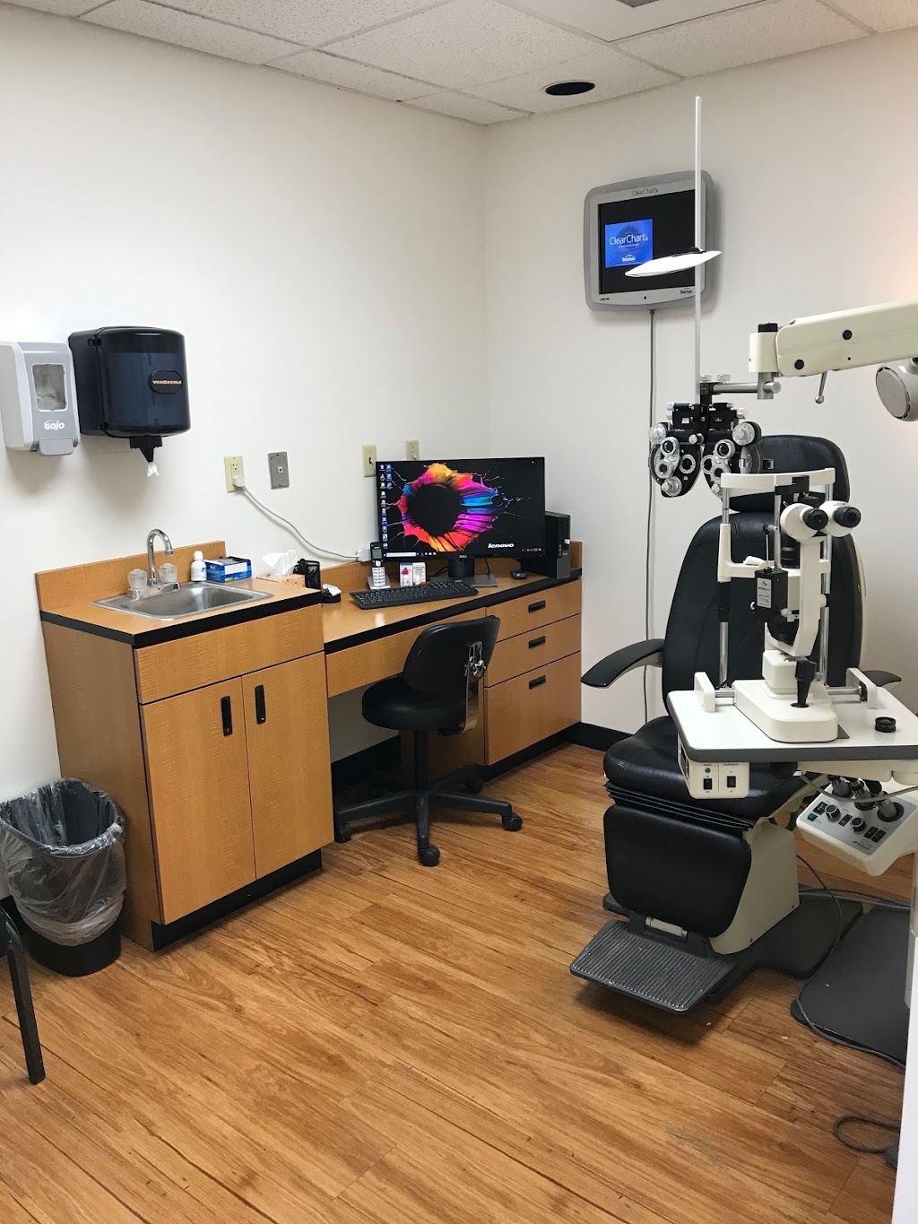 Seesmart Vision Clinic: Dr. Aaron Schwindt | 12801 Kansas Ave, Bonner Springs, KS 66012, USA | Phone: (913) 745-6600