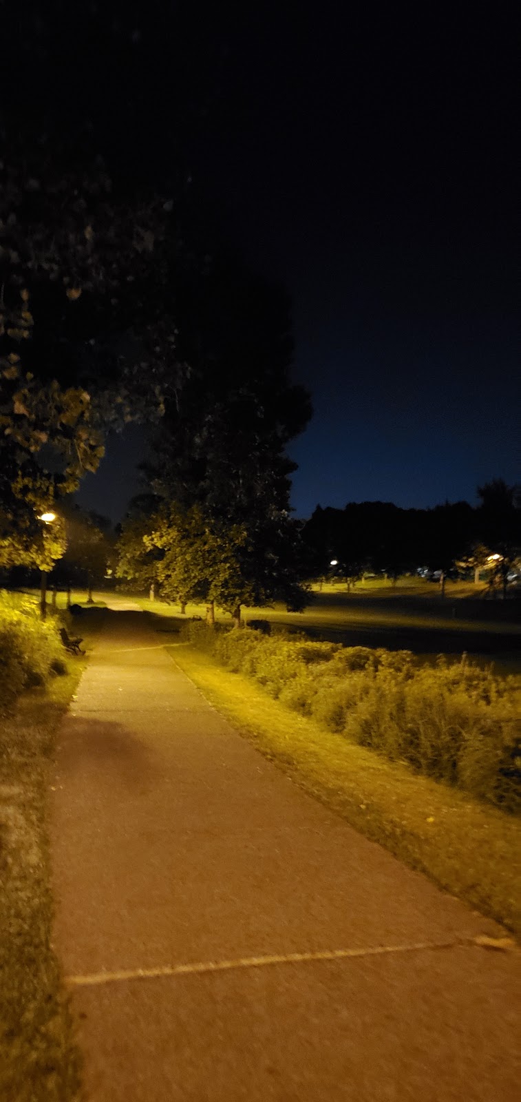 Hillcrest Knoll Park | 1672 Hoyt Ave E, St Paul, MN 55106, USA | Phone: (651) 632-5111