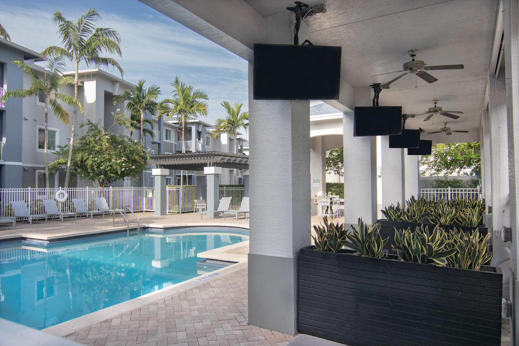Blu on Marina Boulevard Apartments | 1401 Marina Mile Blvd, Fort Lauderdale, FL 33315, USA | Phone: (855) 338-1986