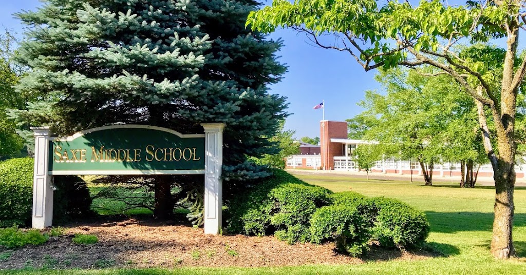 Saxe Middle School | 468 South Ave, New Canaan, CT 06840, USA | Phone: (203) 594-4500