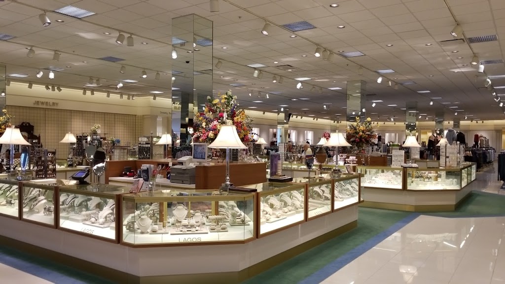 Von Maur | Corbin Park, 6701 W 135th St, Overland Park, KS 66223, USA | Phone: (913) 681-1031