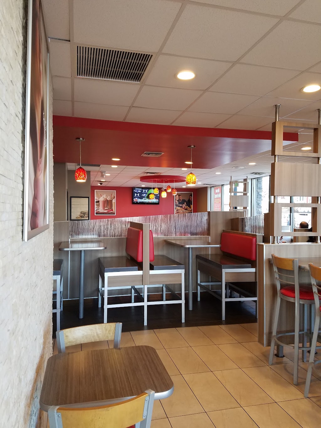 Burger King | 1545 E Buckeye Rd, Phoenix, AZ 85034, USA | Phone: (602) 258-6916