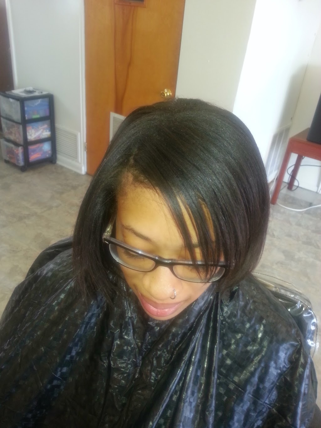 Daphnes Haircare Studio | 293 River Oaks Dr, Calumet City, IL 60409, USA | Phone: (708) 769-5199