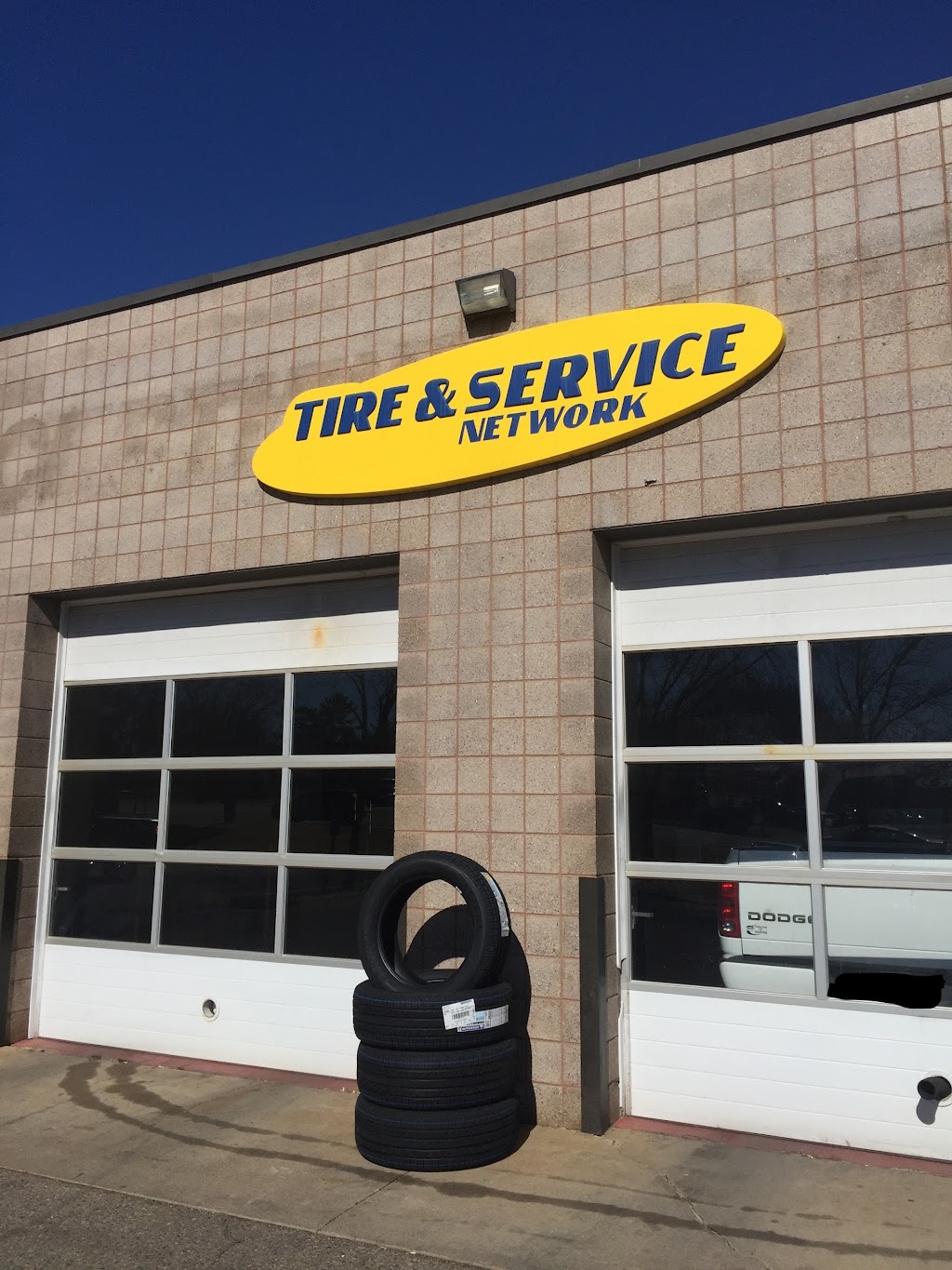 Youngstedts Tire & Auto Service, Hopkins | 4711 Shady Oak Rd, Hopkins, MN 55343, USA | Phone: (952) 933-1322