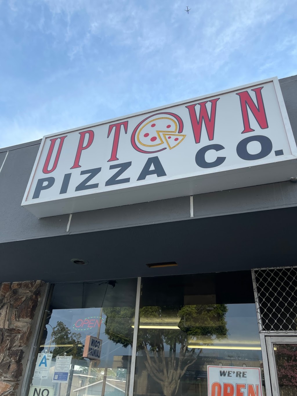 Uptown Pizza Company | 7623 Greenleaf Ave, Whittier, CA 90602, USA | Phone: (562) 693-2729