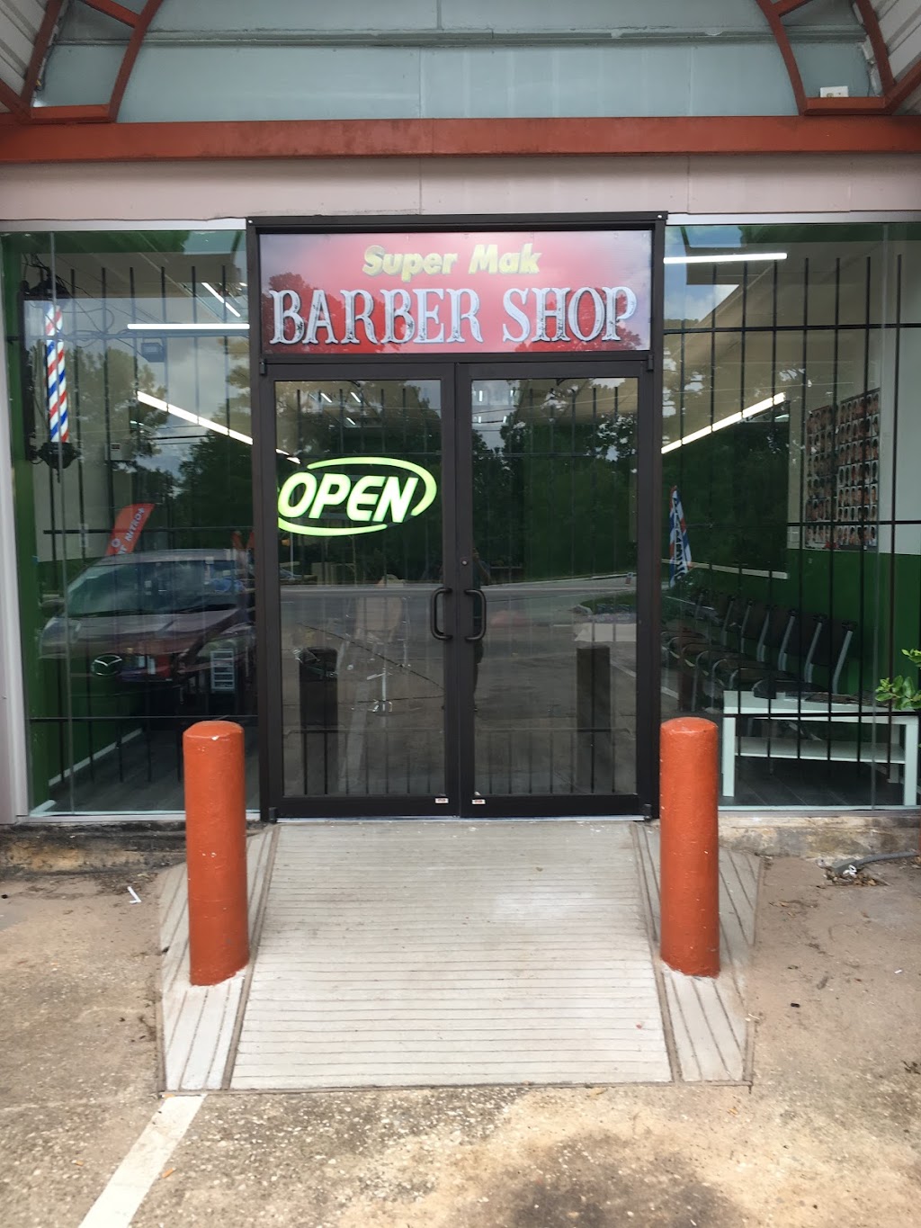 Súper Mak Barber shop and beauty hair salon | 37127 FM 1774, Magnolia, TX 77355, USA | Phone: (832) 756-0798