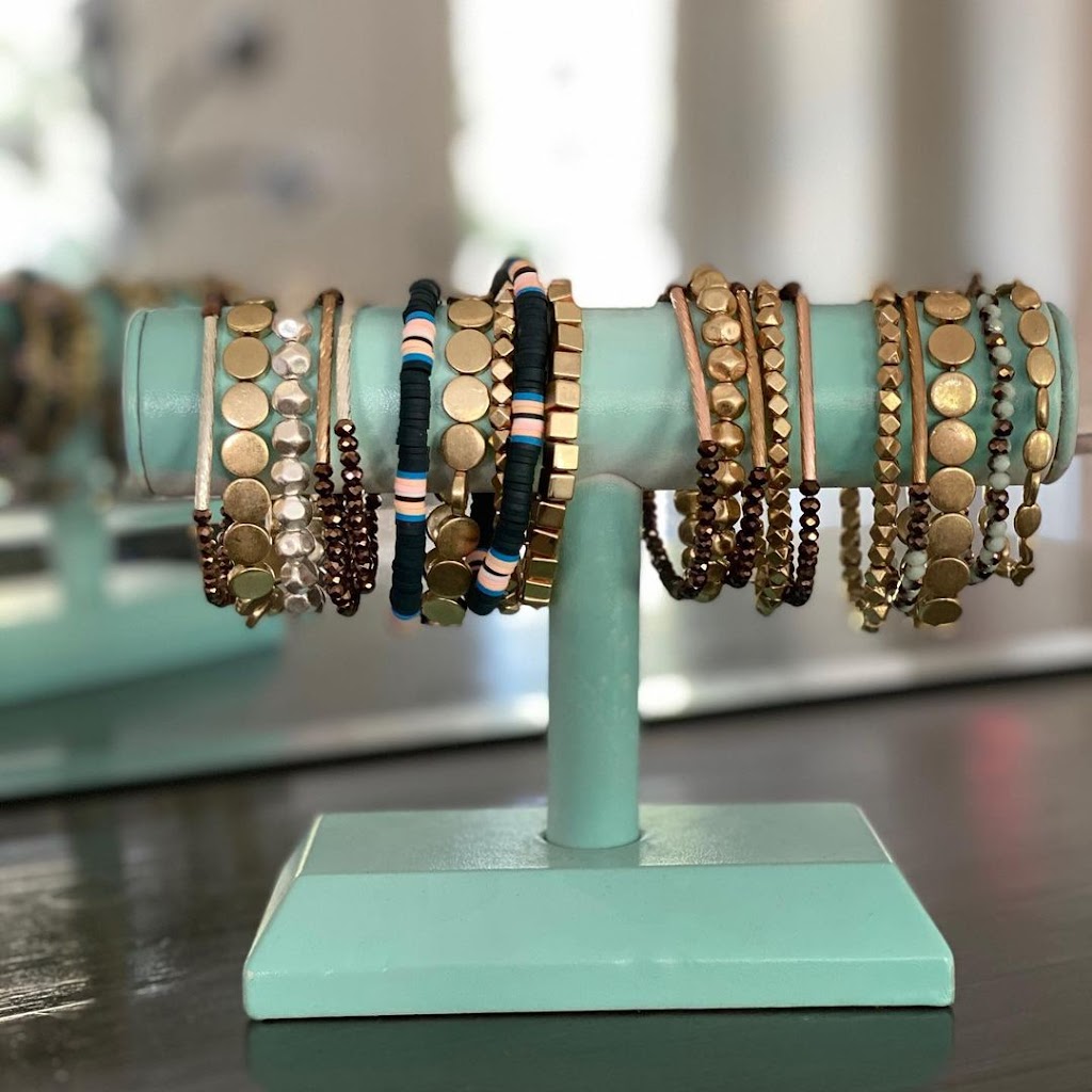 the Weatherford Boutique & Salon | 1715 Fort Worth Hwy, Weatherford, TX 76086, USA | Phone: (817) 304-5869