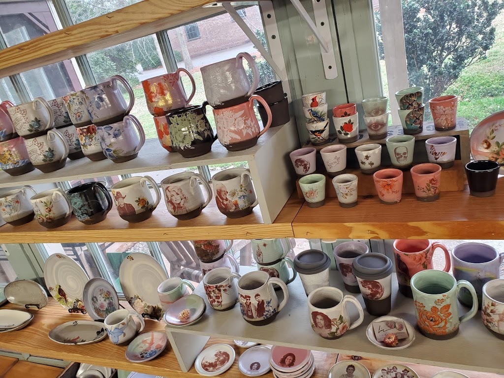 Liz Kelly Pottery | 1201 W Lenoir St, Raleigh, NC 27603, USA | Phone: (919) 656-6099