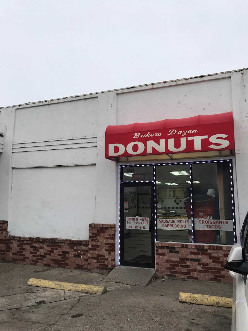 Bakers Dozen Donuts | 2313 US Highway 66 W, Caddo Mills, TX 75135, USA | Phone: (903) 527-4448