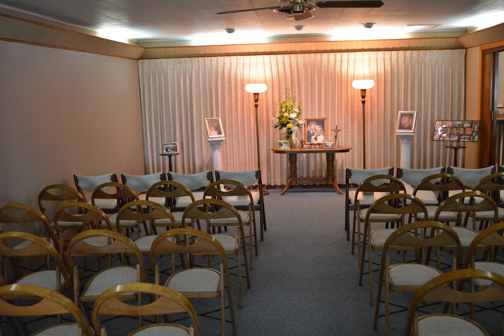Perfetti-Assalley Funeral Home | 201 N Main St, Sorento, IL 62086, USA | Phone: (217) 272-4112