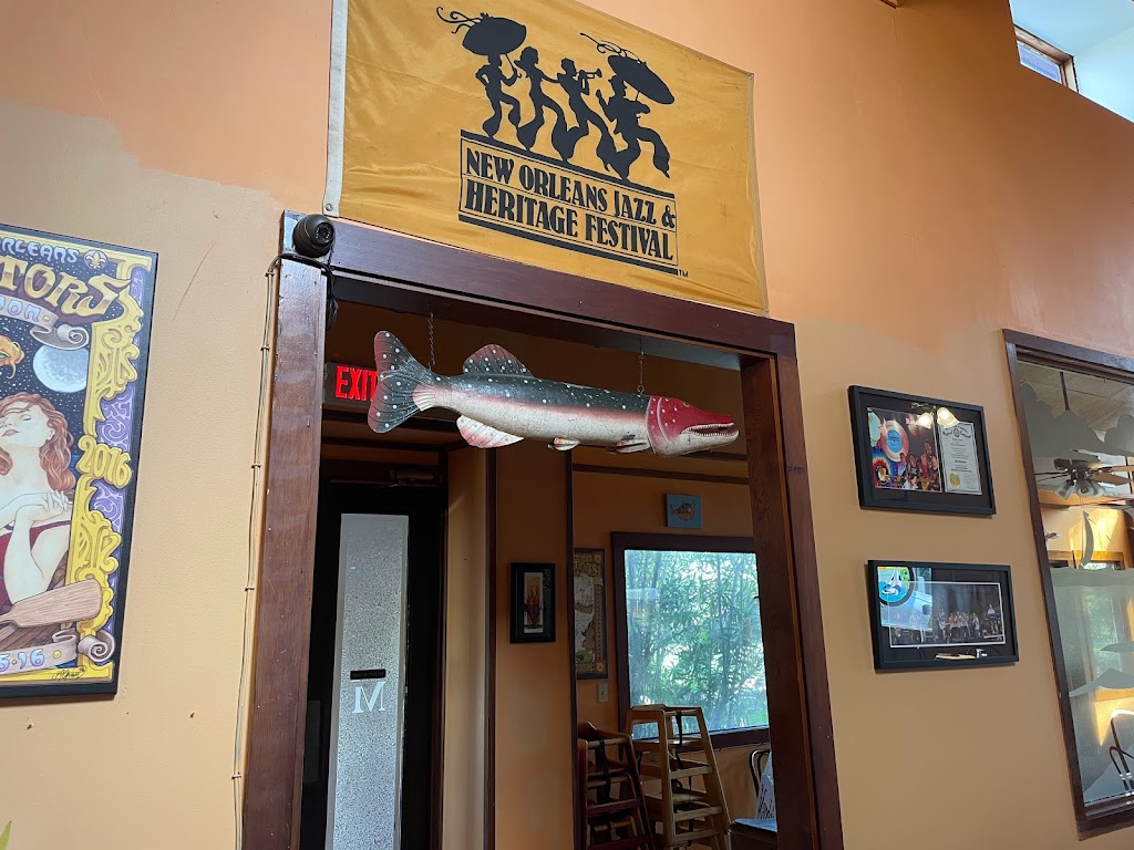 Mandes Restaurant | 340 N Causeway Blvd, Mandeville, LA 70448 | Phone: (985) 626-9047
