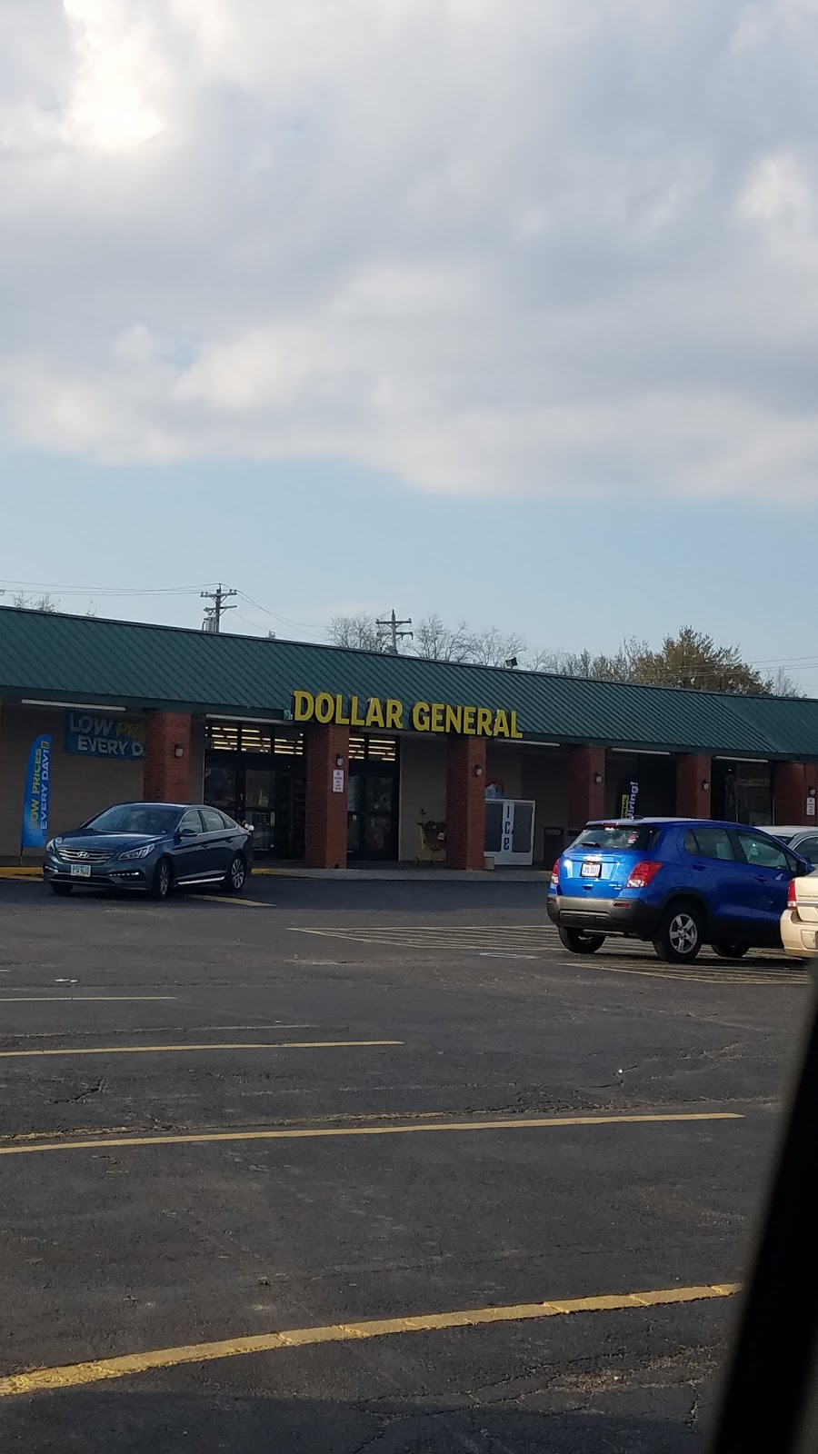 Dollar General | 9517 Pippin Rd, Cincinnati, OH 45231 | Phone: (513) 815-8059