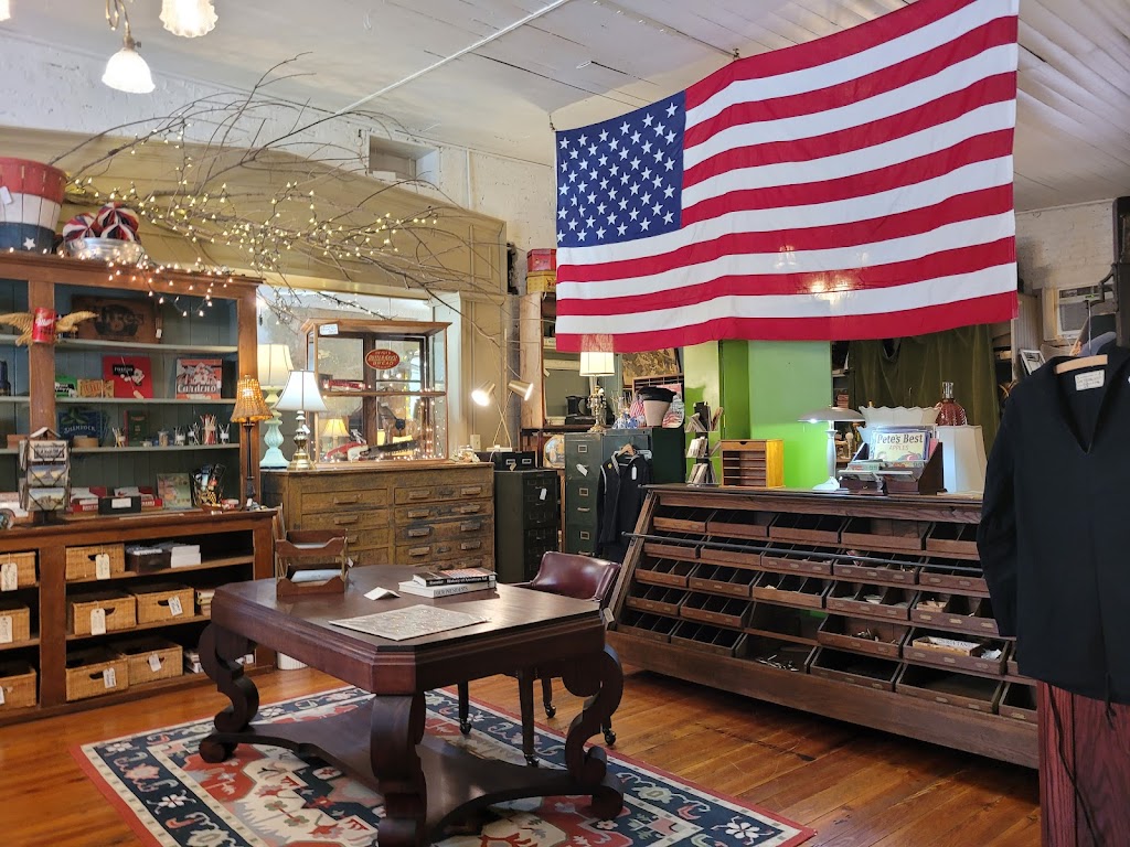 Stone Ledge Antiques | 5500 Locust St, Augusta, MO 63332, USA | Phone: (636) 482-4020