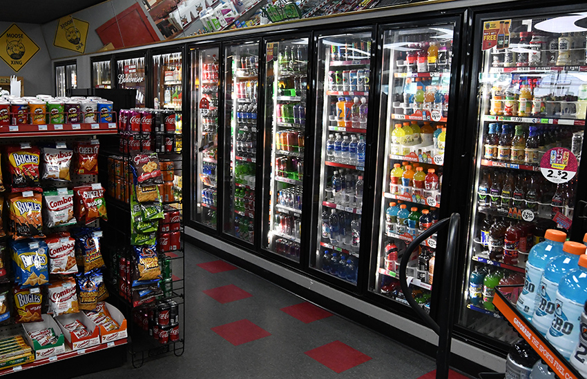 Mickey Mart | 704 N Main St, Wellington, OH 44090, USA | Phone: (440) 647-9400