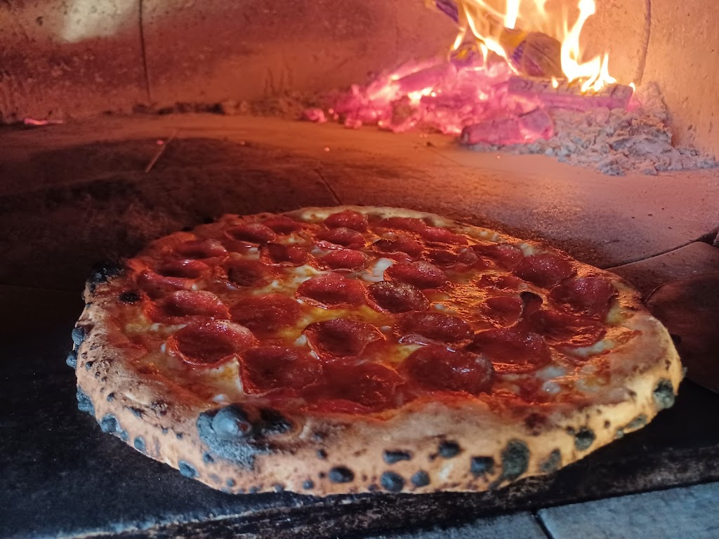 Wood Fire Pizza | 14298 Spring Hill Dr, Spring Hill, FL 34609, USA | Phone: (352) 556-8899