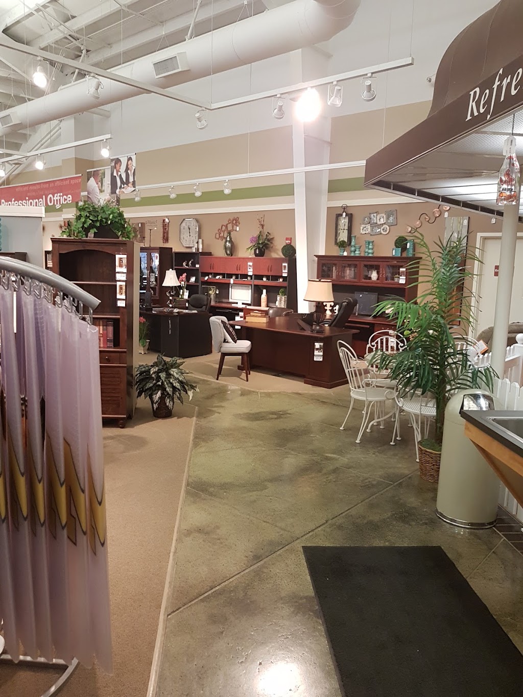 Sauder Furniture Store & Outlet | 22799 State Rte 2, Archbold, OH 43502, USA | Phone: (419) 446-3165 ext. 2