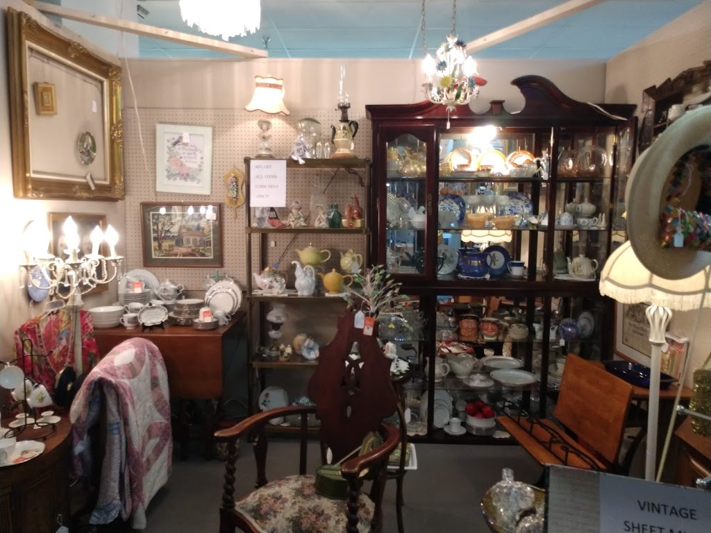 AntiqueToys.com cases within Antique Marketplace | 8010 US Hwy 19 N, Pinellas Park, FL 33781, USA | Phone: (727) 777-4206