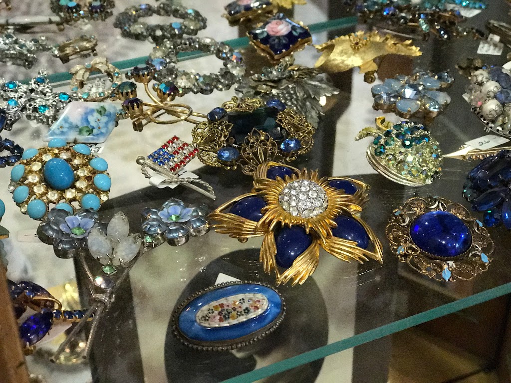 Carlisle & Linny Vintage Jewelry | 112 S Churton St, Hillsborough, NC 27278 | Phone: (917) 400-9800