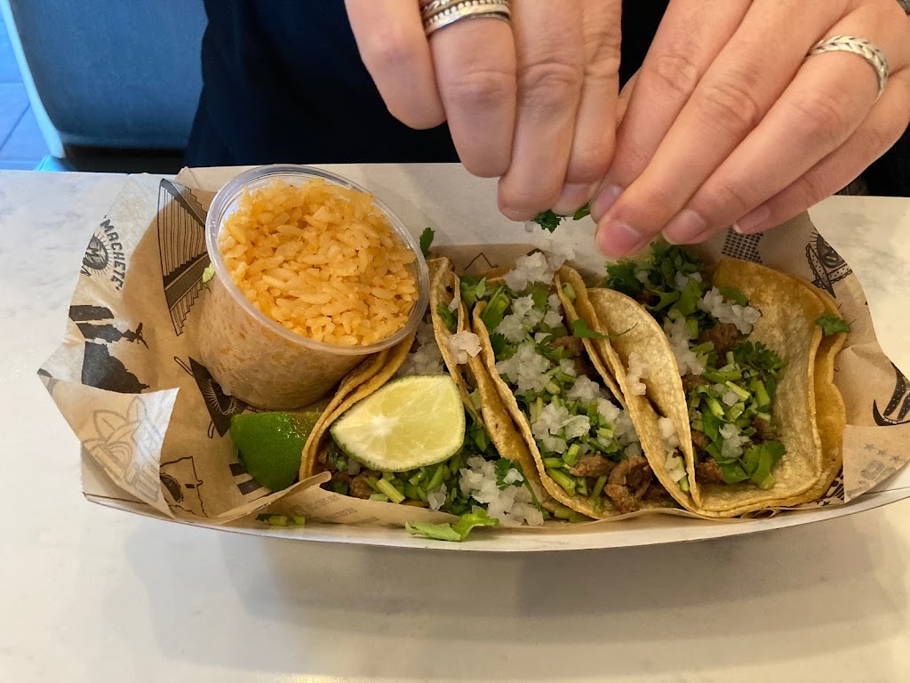 Taco Libre | 8364 3rd St N, Oakdale, MN 55128, USA | Phone: (651) 493-0099