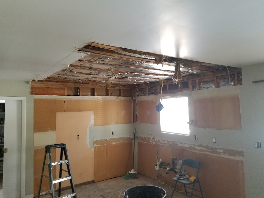 Finish Carpentry & Remodeling | 34540 Huron River Dr, New Boston, MI 48164, USA | Phone: (313) 623-6476